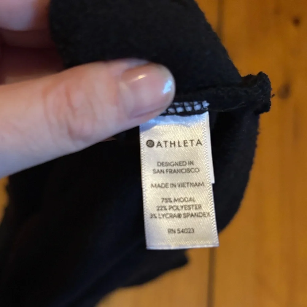 Athleta Unwind Crop Sweatshirt Short Sleeve Top in Black, Women’s Size Large (L) - Picture 7 of 8